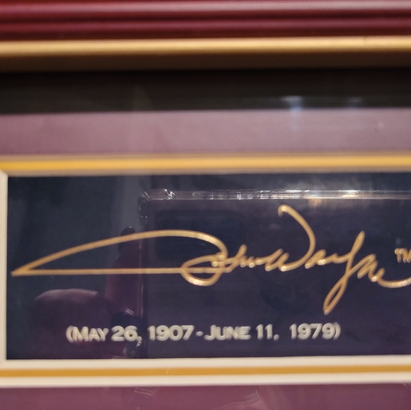 Bradford Exchange John Wayne collectible picture with signature, films, awards - Picture 2 of 5
